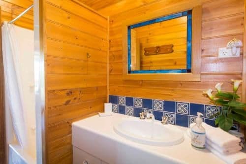 Three-Bedroom Holiday Home 