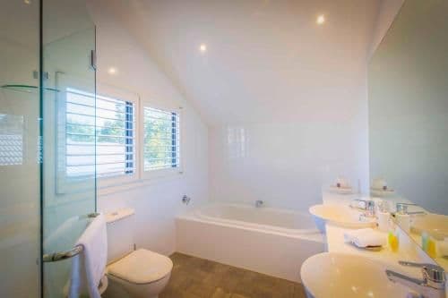 Five-Bedroom Holiday Home
