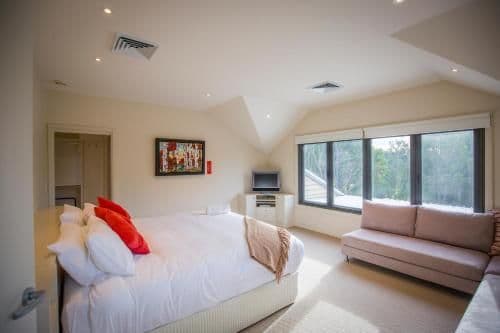 Five-Bedroom Holiday Home