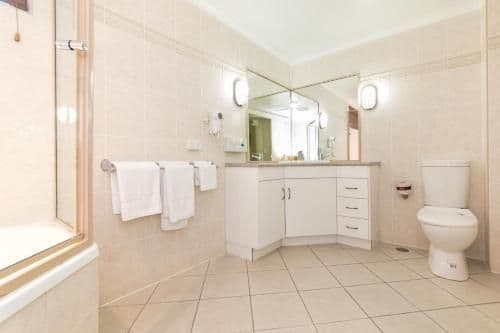 King Suite with Spa Bath