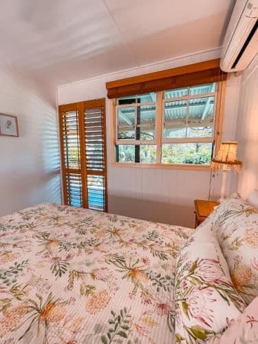 Standard Queen Room with Private External Bathroom