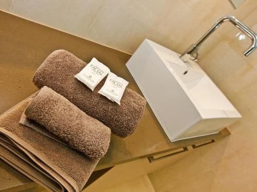 Premium Queen Room