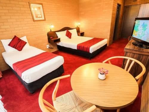Standard Twin Room - Upstairs 