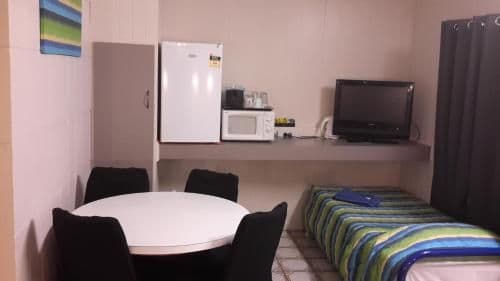 Family Room (5 Adults)