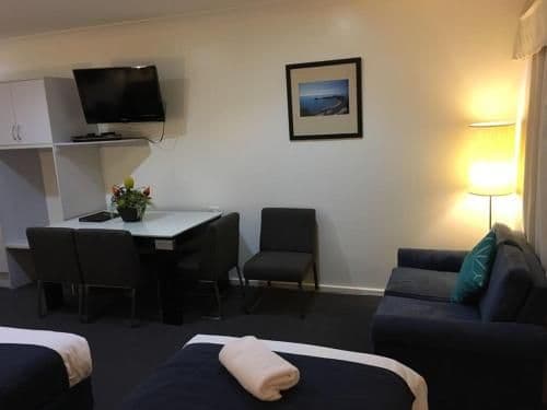 Deluxe Family Room with Spa Bath