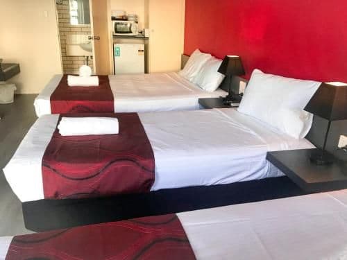 Deluxe Family Room