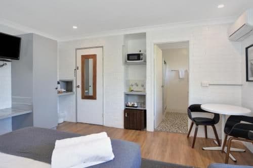 Executive Queen Room