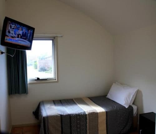Budget Twin Cabin