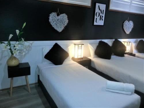 Deluxe Queen Room