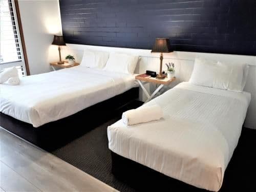 Deluxe Queen Room