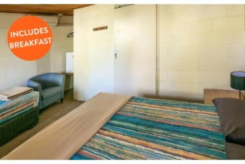 Standard Room - Sleeps 4