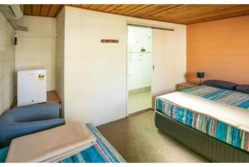 Standard Room - Sleeps 4