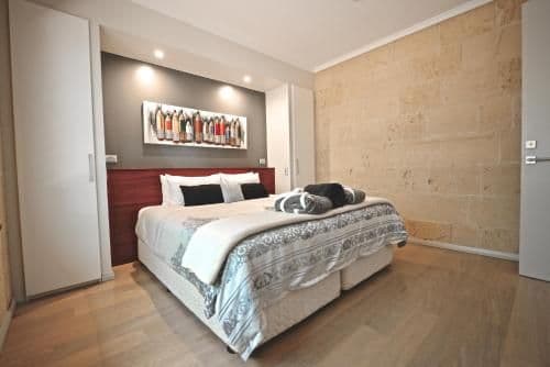 Juniper - Luxury Two-Bedroom Villa with Hot Tub