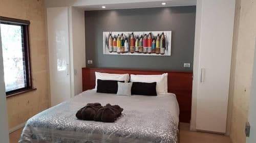 Juniper - Luxury Two-Bedroom Villa with Hot Tub