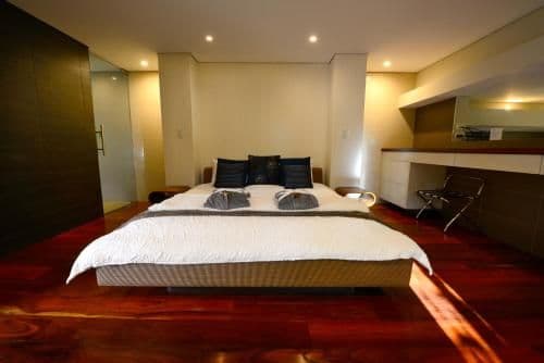 Botanica - One-Bedroom Villa with Hot Tub