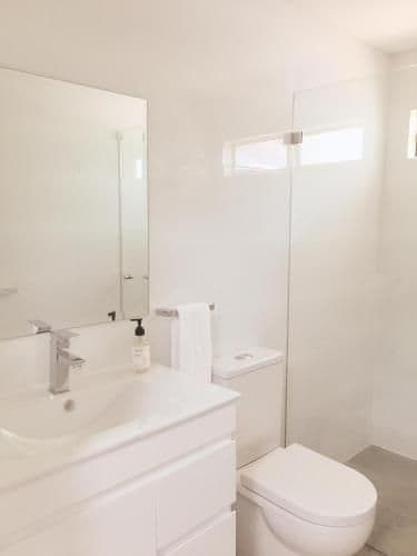Hometown Cabin (Sleeps 4)