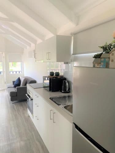 Hometown Cabin (Sleeps 2)