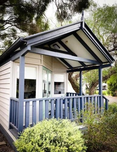 Hometown Cabin (Sleeps 2)