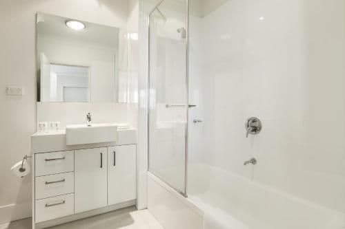 Three-Bedroom Apartment with Balcony