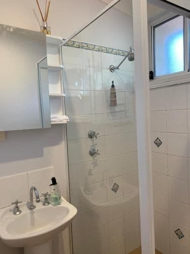 One-Bedroom Cottage (not pet friendly)