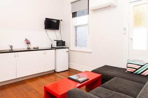 Deluxe Apartment (not pet friendly)