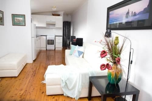 One-Bedroom Cottage (not pet friendly)