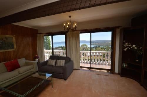 Top Deck Three-Bedroom Apartment