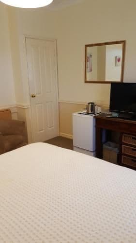 Palm View Queen Room