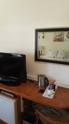 Queen Room with Garden View