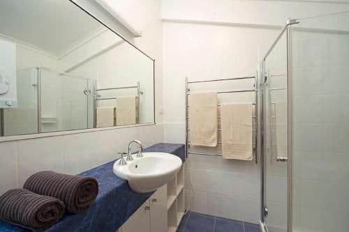 Four-Bedroom Deluxe Apartment 12 Share