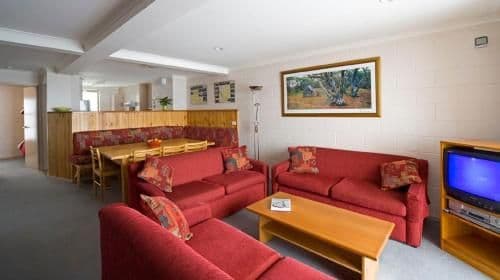 Four-Bedroom Deluxe Apartment 12 Share