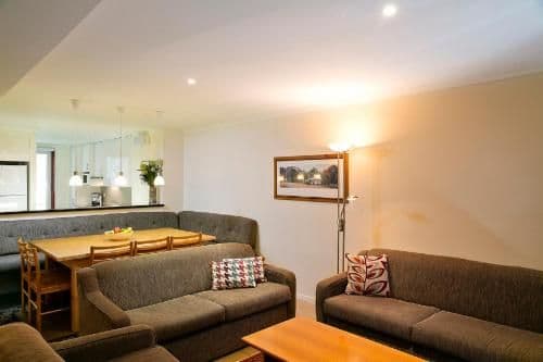 Four-Bedroom Deluxe Apartment 12 Share