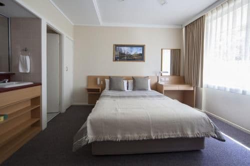 Executive One-Bedroom Apartment