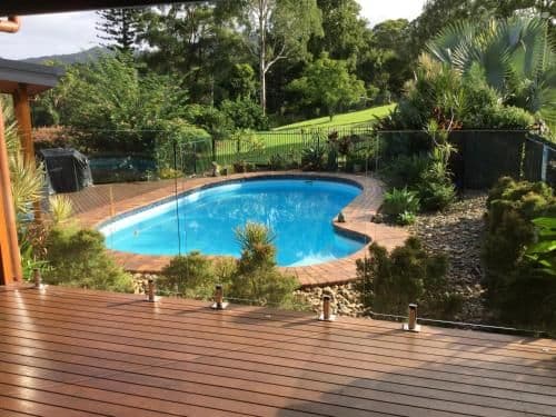 Apartment with Pool View