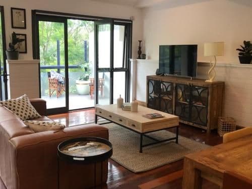 Luxury Three-Bedroom Apartment - Butter Factory Warehouse #6