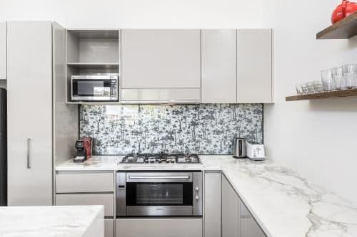 Three-Bedroom Loft Apartment - Butter Factory #12