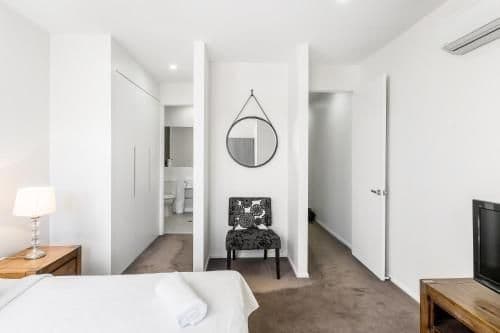 Three-Bedroom Loft Apartment - Butter Factory #12