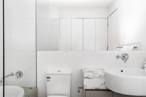 Three-Bedroom Loft Apartment - Butter Factory #12