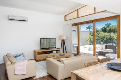 Three-Bedroom Loft Apartment - Butter Factory #14