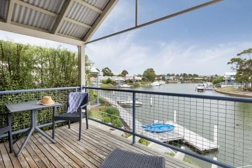 Three-Bedroom Apartment - Water Front