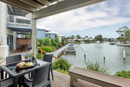 Three-Bedroom Apartment - Water Front