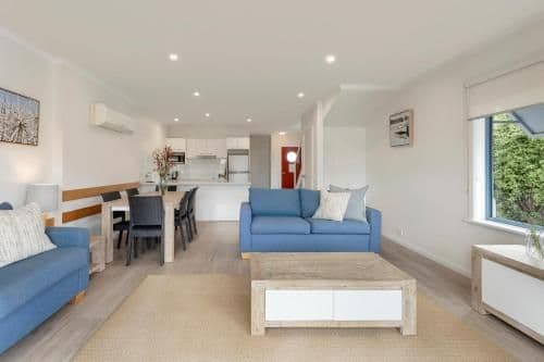 Three-Bedroom Apartment - Water Front
