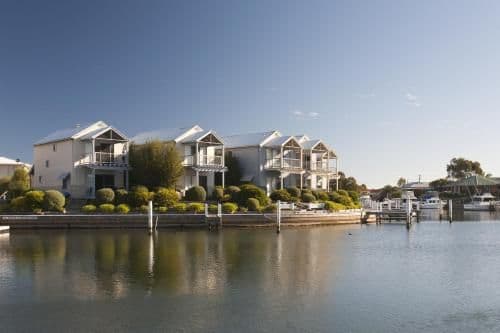 One-Bedroom Apartment - Water Front