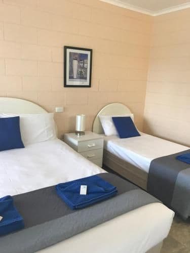 Standard Twin Room