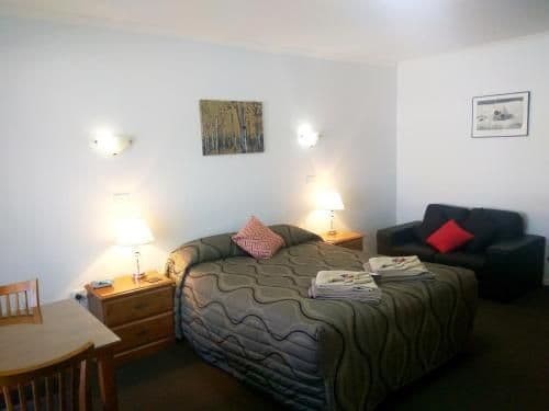 Queen Room with Spa Bath