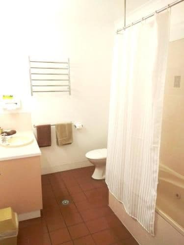 Queen Room with Spa Bath