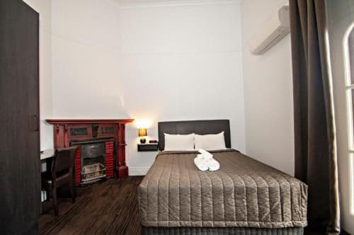 Standard Queen Room