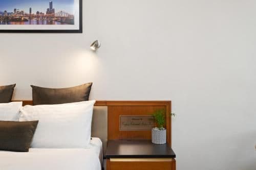 Standard Queen Room