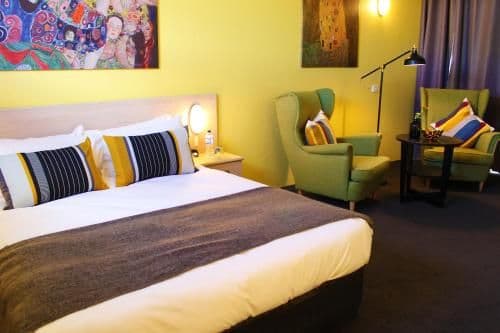 Deluxe Queen Room