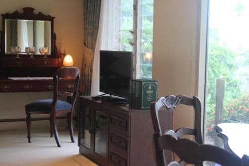 A - Deluxe Queen Room